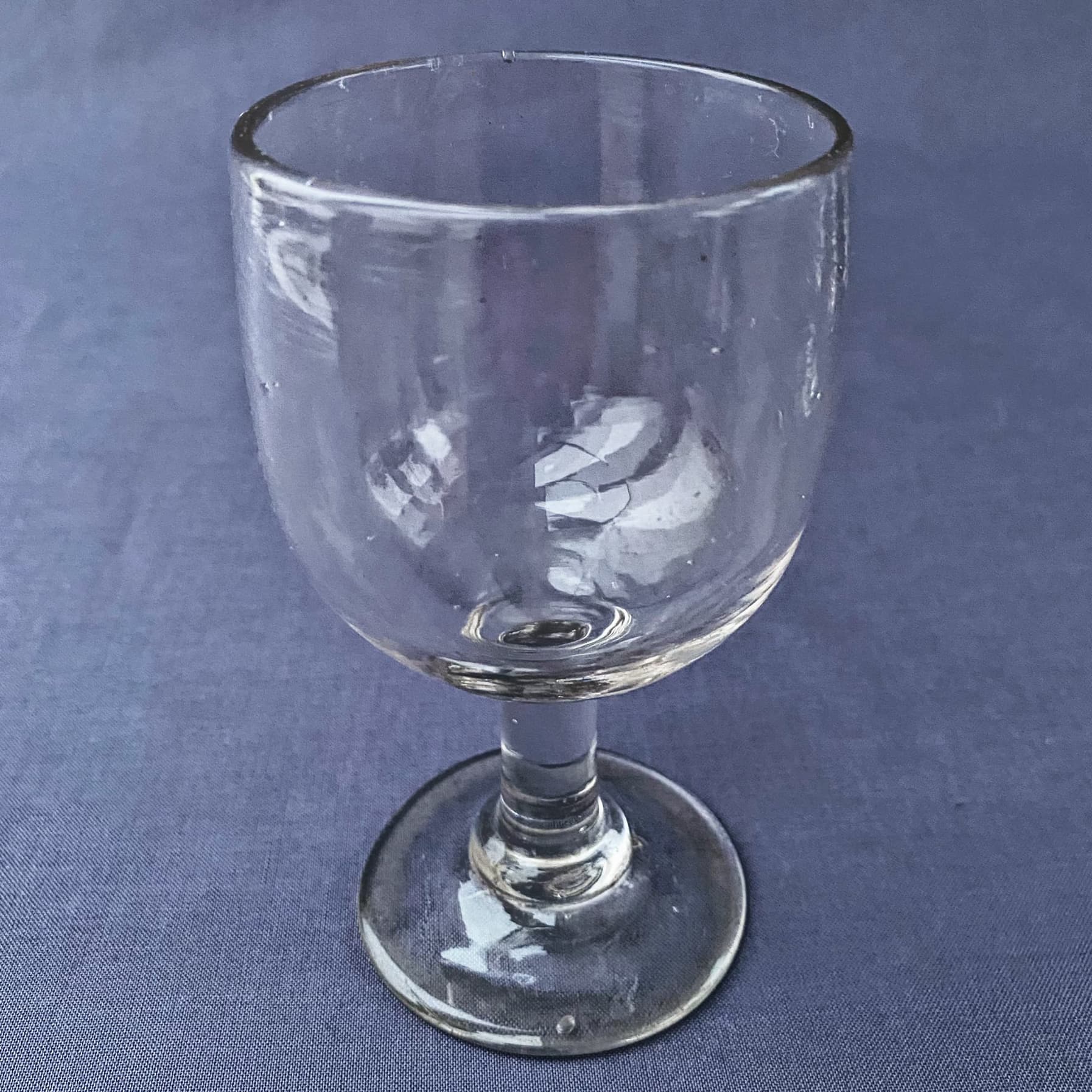stå på række Forklaring malt Franske håndpustede vinglas - ca. 100 år gamle – La Table d'Eglantine